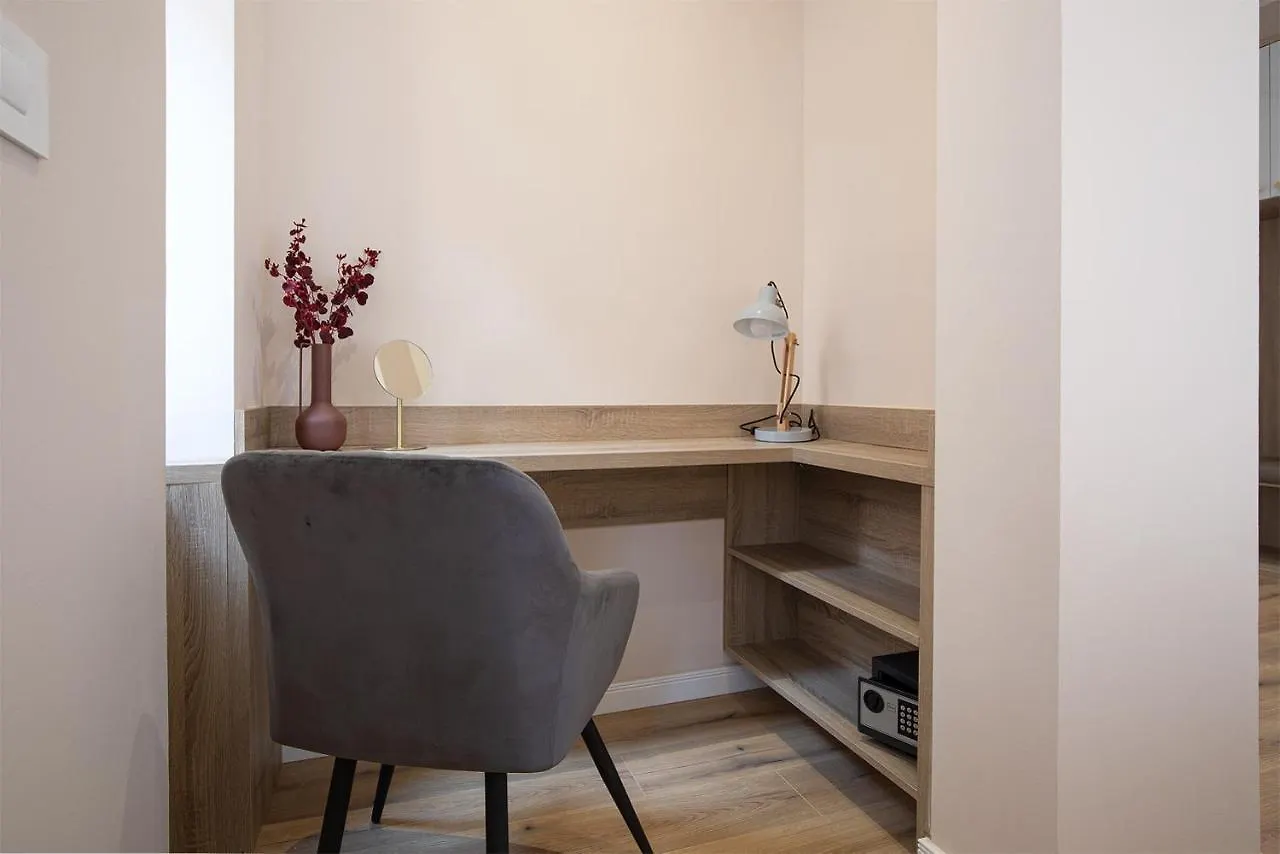 Grand Munz Apartment Pula Croatia