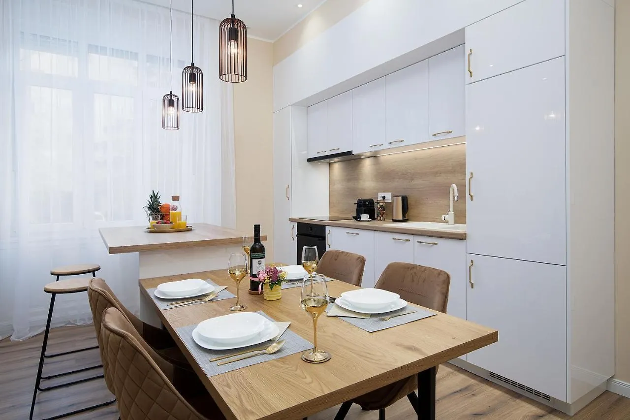Grand Munz Apartment Pula