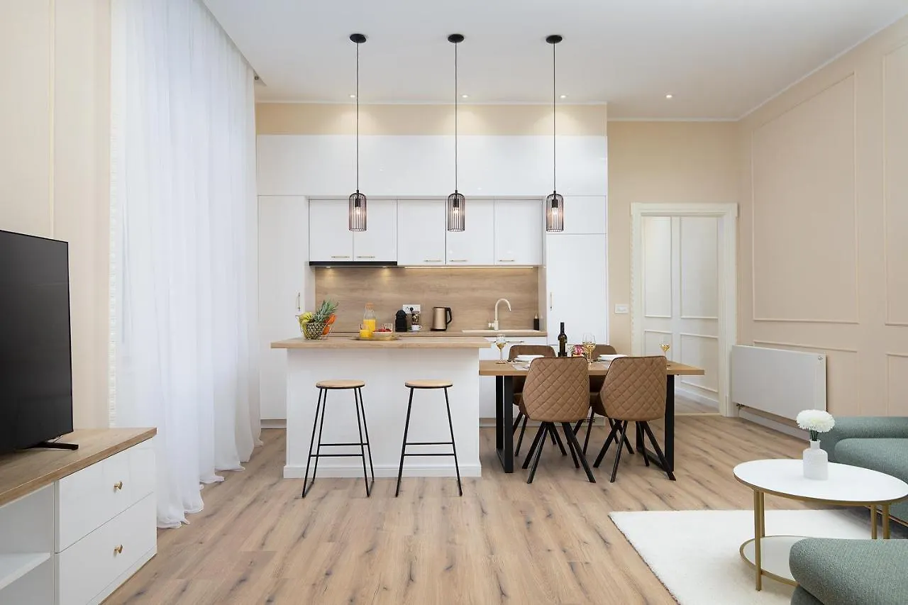 Grand Munz Apartment Pula Croatia